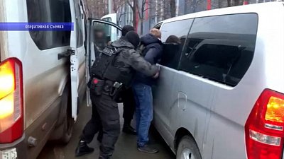 Двоих челябинцев задержали в Саратове за сбыт фальшивых денег