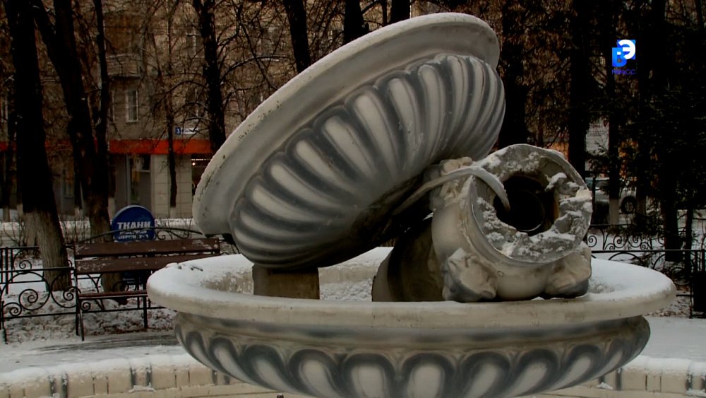 Фонтан в машгородке разрушили вандалы
