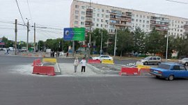 Алексей Текслер раскритиковал ремонт Комсомольского проспекта в Челябинске Алексей Текслер раскритиковал ремонт Комсомольского проспекта в Челябинске
