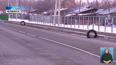 Колодцы в Челябинске закрыли полимерами