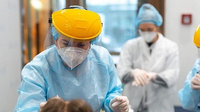 Насколько страшен омикрон расскажет специалист Минздрава РФ