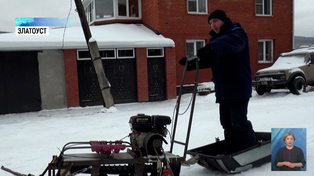 Житель Златоуста собрал снегоуборочную машину
