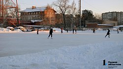 На каток всей семьей! Где кататься на коньках в новогодние праздники в Челябинске