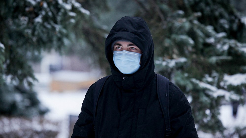 В Челябинской области за сутки 365 человек заболели коронавирусом