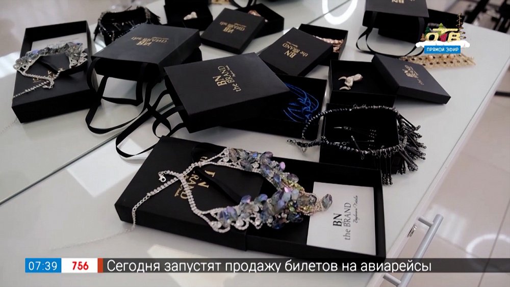 Авторские украшения в рубрике «Что в шкатулке?»