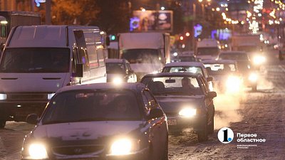 В центре Челябинска транспорт встал в восьмибалльных пробках