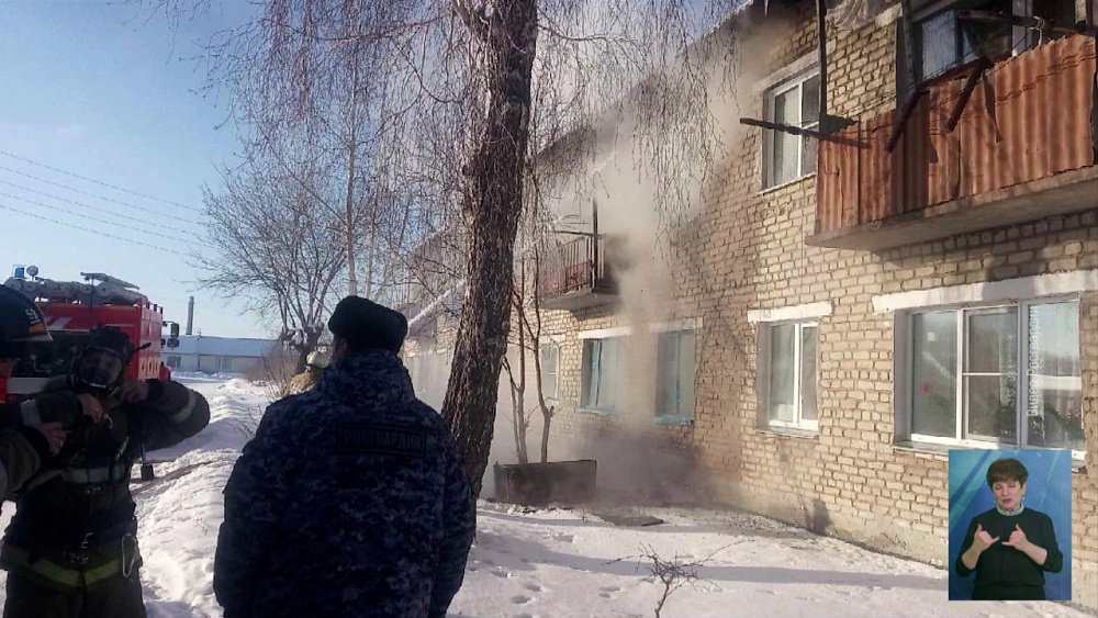 Росгвардейцы спасли мужчину на пожаре