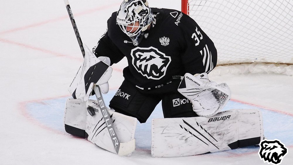 Голкипер Роман Вилл продлил контракт с хоккейным клубом «Трактор»