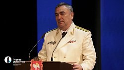 Алексей Текслер вручил почетные грамоты ветеранам органов прокуратуры