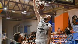 Баскетбольный клуб «Челбаскет» поднялся на пятое место в Суперлиге‑2