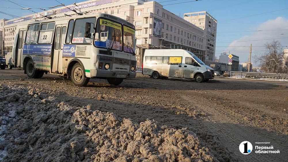 Глава Челябинска отчитала дорожников за уборку снега и использование реагентов