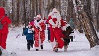 В Челябинске прошел забег Дедов Морозов
