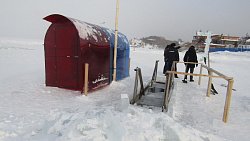 Купель и ледяная часовня: на Тургояке обустроили площадку для крещенских купаний