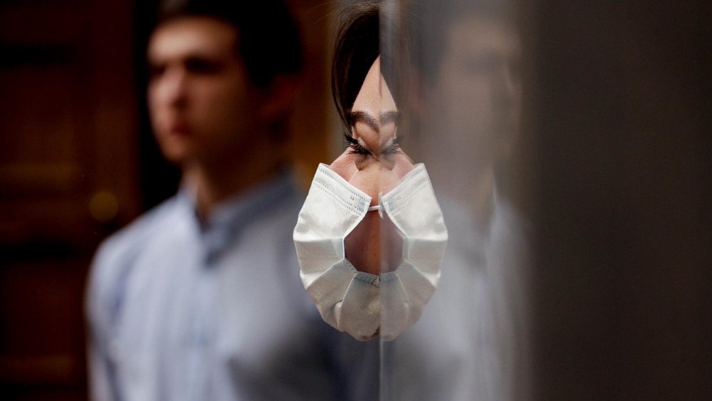 Дома‑интернаты в России отправят на карантин из‑за угрозы распространения «омикрона»