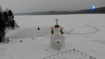 На «Форельке» построили снежную часовню