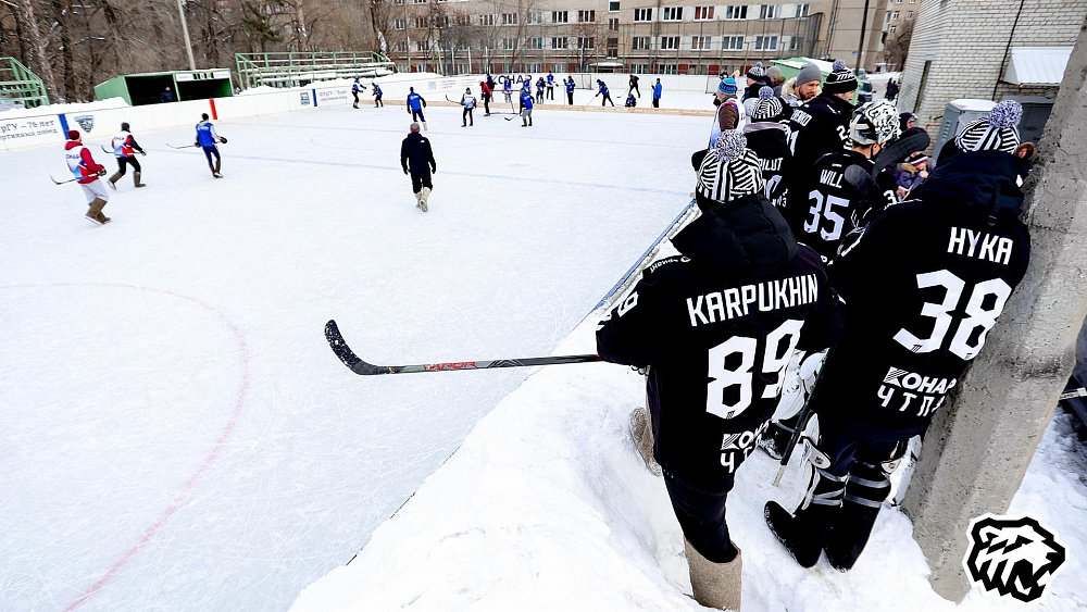 Хоккеисты «Трактора» сыграют в валенках товарищеский матч со студентами