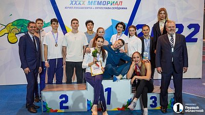 Новая королева и супермен — в Челябинске названы имена чемпионов мемориала Лукашевича-Середкина