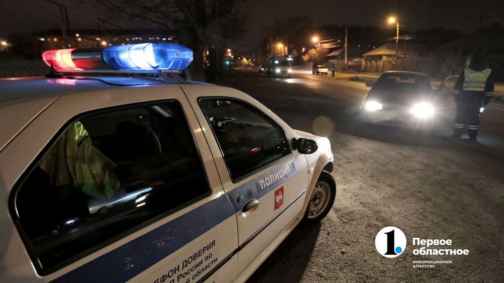 В Челябинской области водитель пытался дать взятку сотруднику ГИБДД