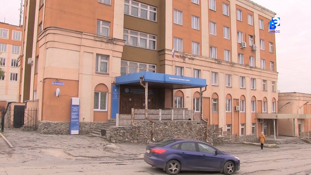 Налоговая принимает декларации за 2021 год