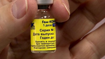 На Южном Урале поставили первые прививки от коронавируса школьникам