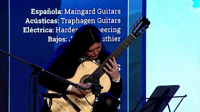 Дети встретились с известным музыкантом