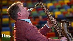 В Детской филармонии Челябинска прошел мастер‑класс джазмена Игоря Бутмана