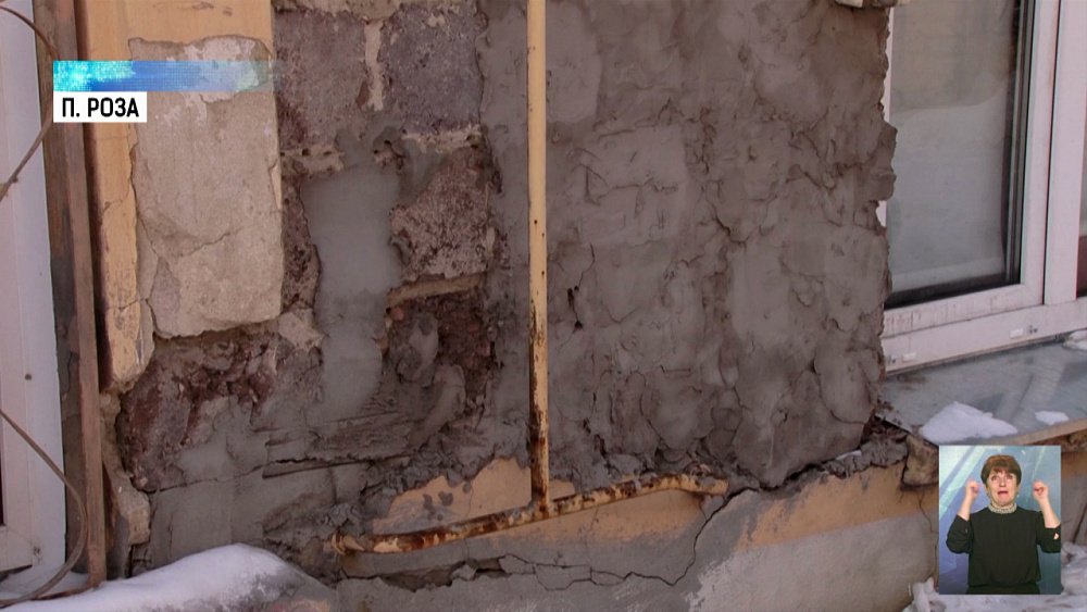 Депутат поможет жителям «барака» переехать