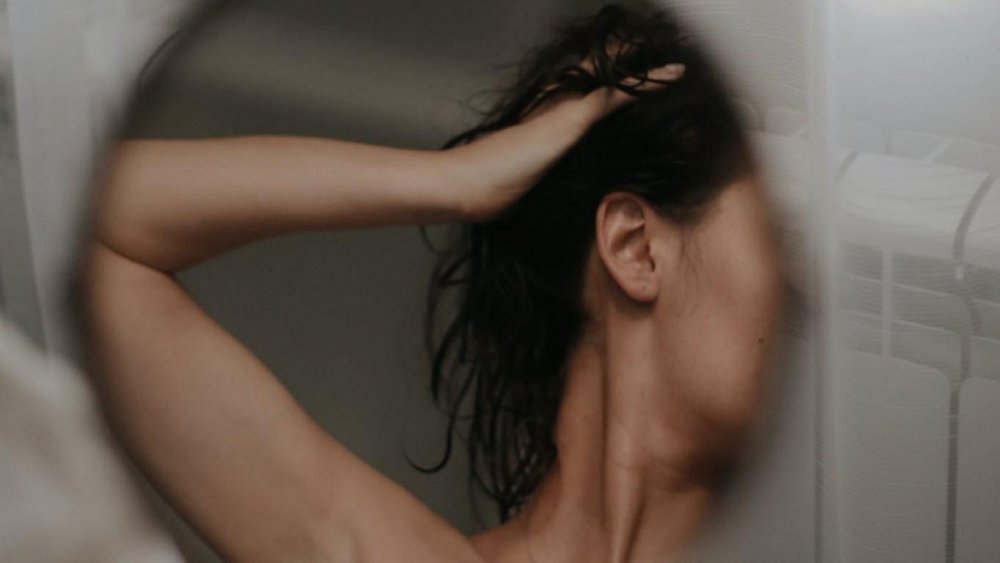 От выпадения волос поможет бабушкин метод