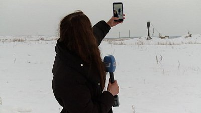 Зачем школьники южноуральской деревни бегают ловить интернет на мороз