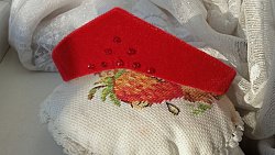 «Чтобы русский промысел не забывался». Жительница Златоуста создает кокошники