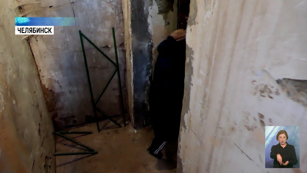 Подвал жилого дома затопило нечистотами