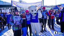 На старт «Лыжни России — 2022» в Челябинске вышли около шести тысяч горожан
