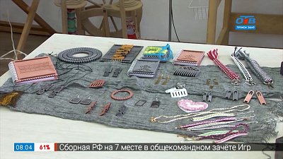 Украшения в стиле ткачества в рубрике «Что в шкатулке?»
