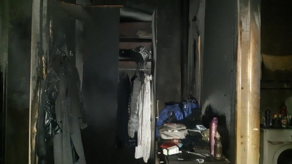 В Златоусте на пожаре в квартире погибла женщина