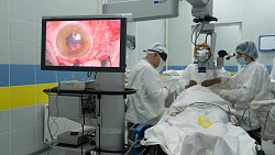 Челябинские хирурги избавили школьницу из Вологодской области от опухоли на глазу