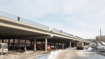 Движение по Ленинградскому мосту в Челябинске откроют летом 2022 года