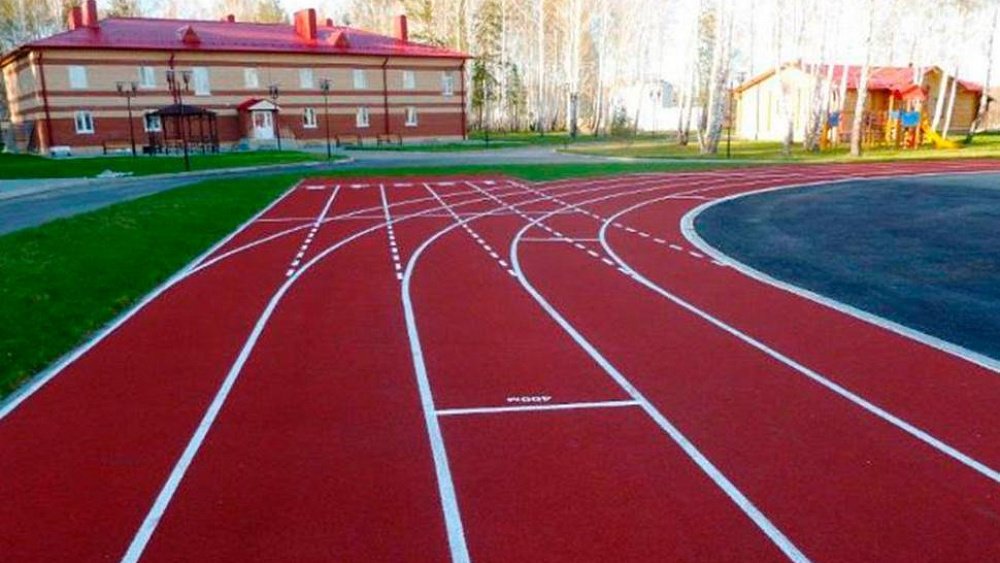 В Сатке дошкольников учат скандинавской ходьбе