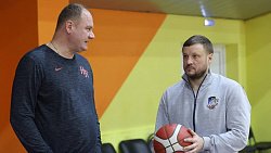 Легенда отечественного баскетбола дал мастер-класс для челябинских игроков