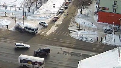 Почему происходят ДТП на Шаумяна?