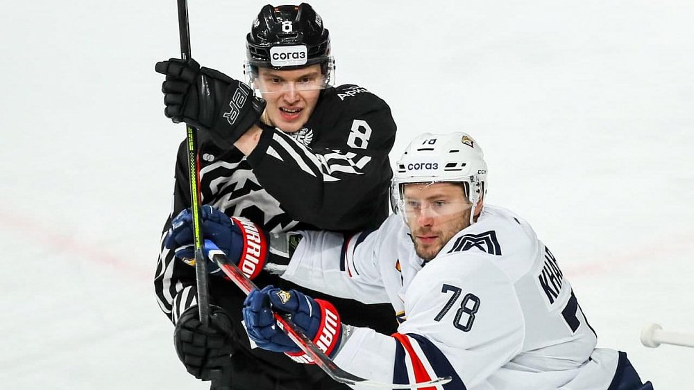 Хоккеисты «Трактора» выиграли по буллитам в контрольном матче южноуральского дерби у «Металлурга»