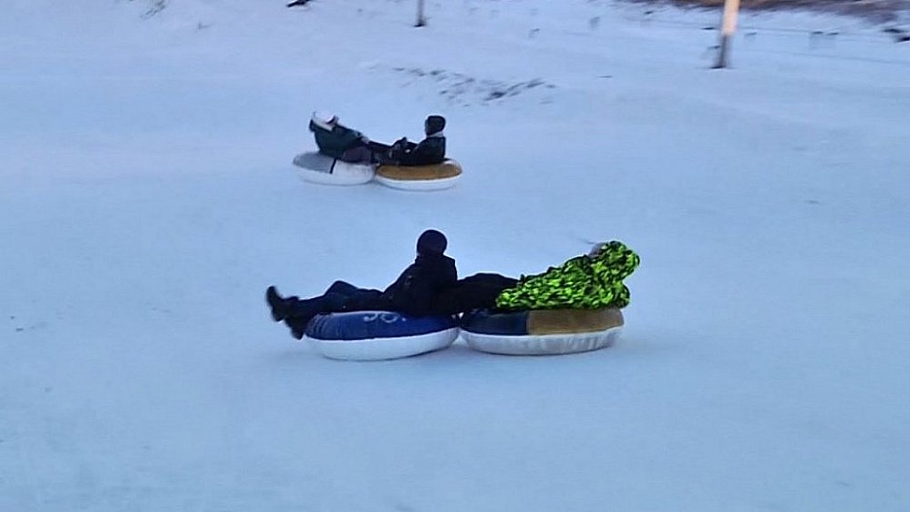 В Челябинской области женщину сбил тюбинг на необорудованном спуске
