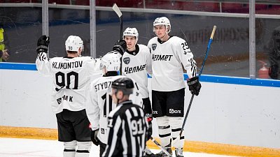 Хоккейный клуб «Челмет» обыграл «Динамо» из Санкт-Петербурга в плей-офф