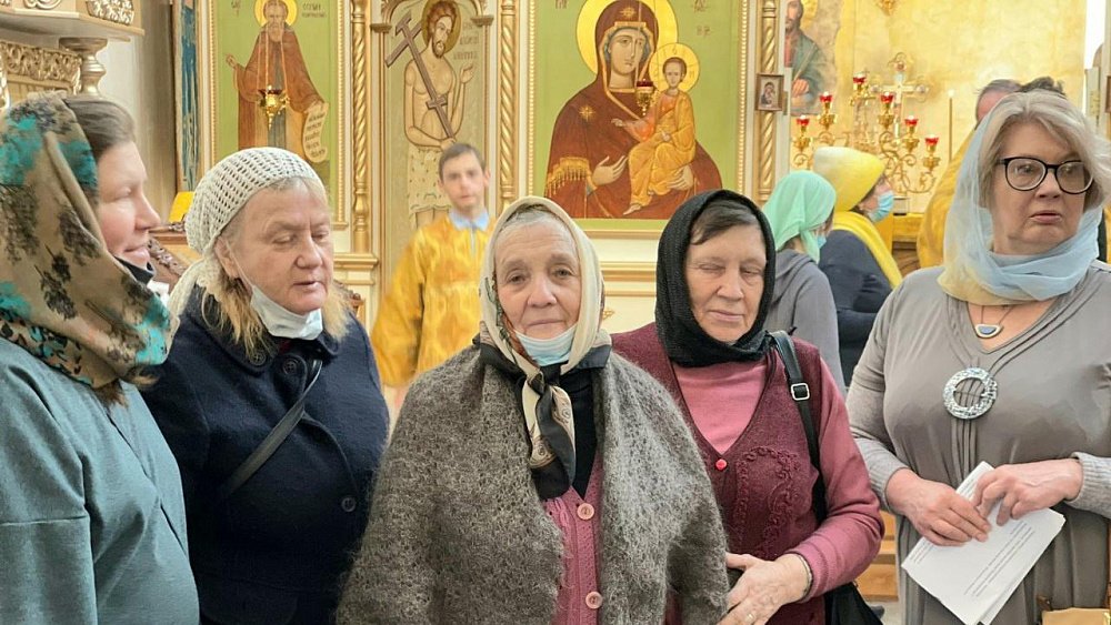 Храм под Челябинском начал проводить богослужения для слепых