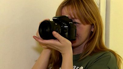 В Новосинеглазово слабовидящая девушка-фотограф иллюстрирует книги