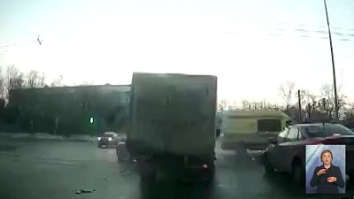 Скорая помощь попала в массовое ДТП в Челябинске