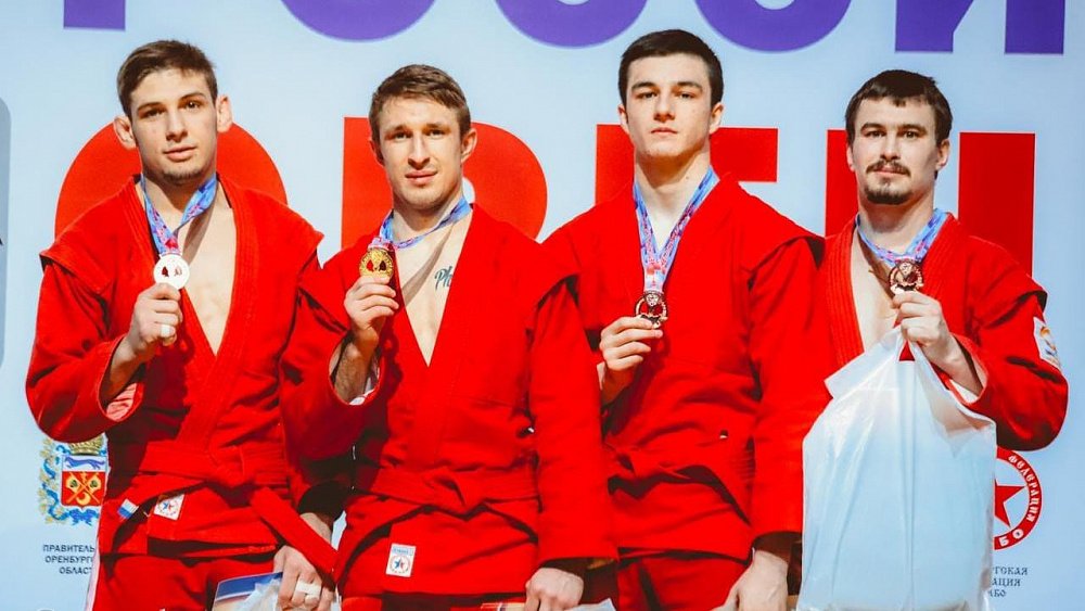 Челябинский самбист стал победителем чемпионата России