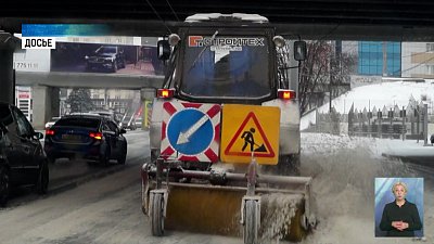 Крыши Челябинска очистят от сосулек и снега