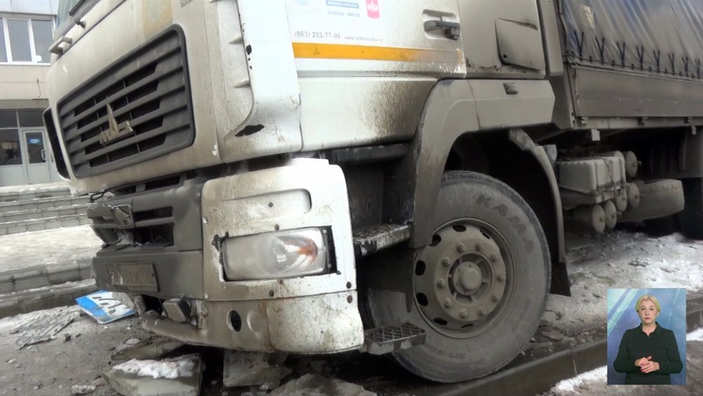 Фура попала в ДТП из-за отказа тормозов