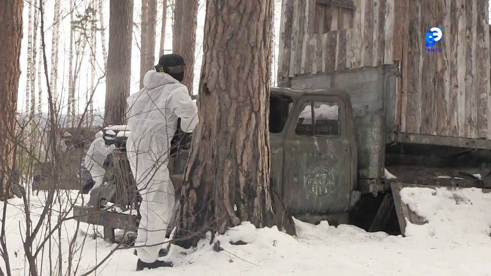 Военно-патриотические клубы соревнуются в лазертаге