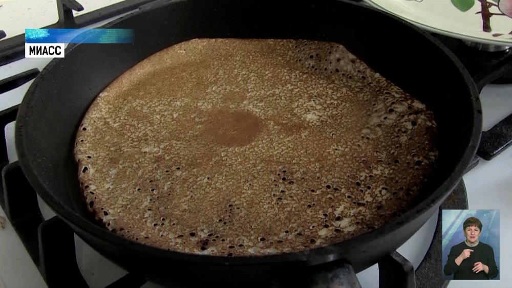 Идет второй день масленичной недели